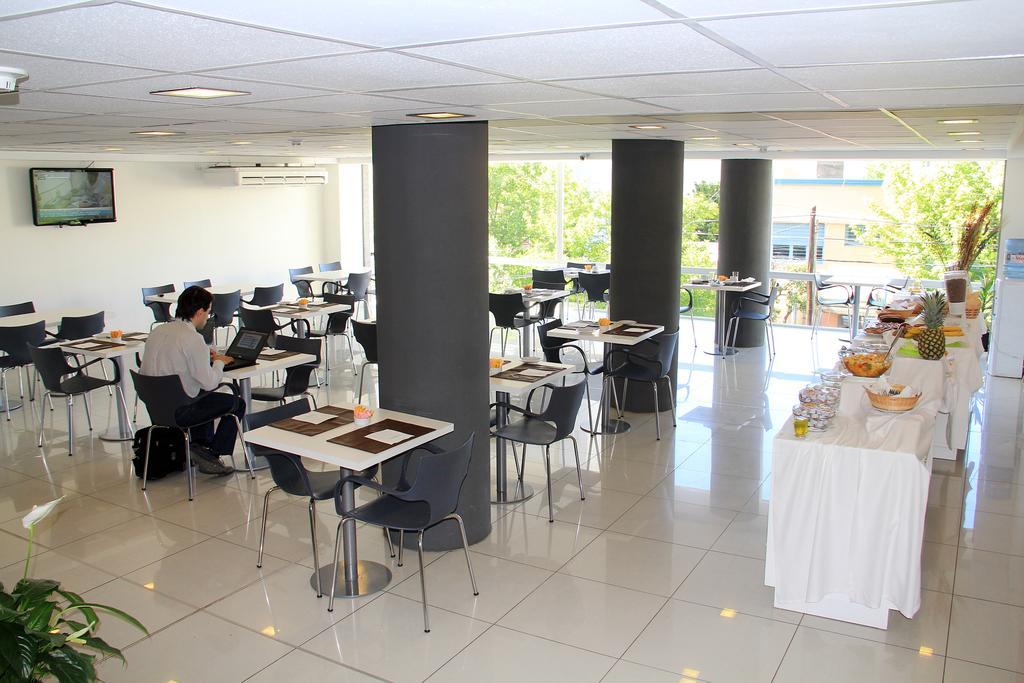 Hotel Neu 354 Neuquén Kültér fotó