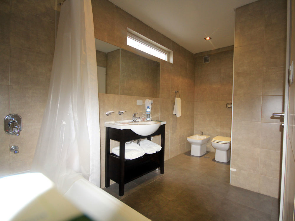 Hotel Neu 354 Neuquén Kültér fotó